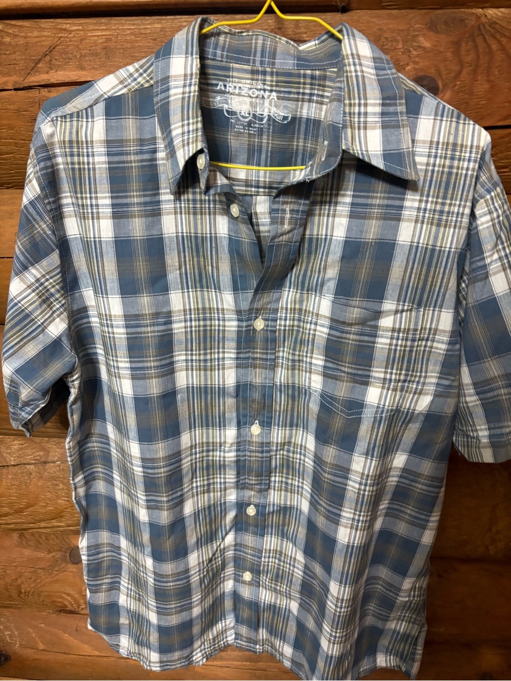 Blue and White Plaid Short-Sleeve Button-Down Shirt